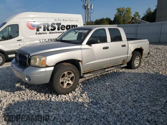 2006 Dodge Dakota SLT with VIN 1D7HW48NX6S535414, listed as a Copart auction lot 81006855 with 266,573 mi miles and Clean title. Bid and sale history available at DreamBid. Image 1.