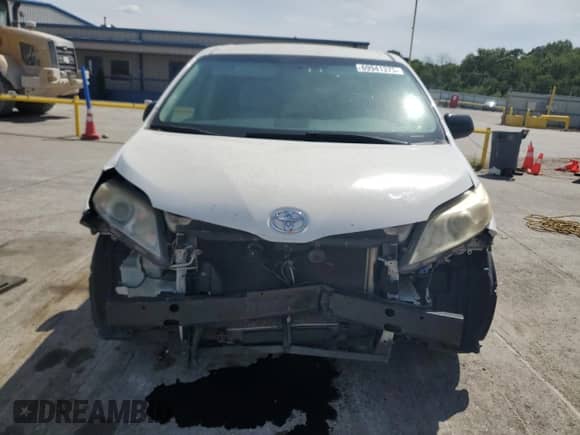 2012 Toyota Sienna with VIN 5TDZK3DC0CS277563, listed as a Copart auction lot 69941375 with 168,806 mi miles and Salvage title. Bid and sale history available at DreamBid. Image 5.