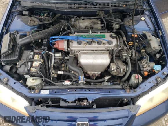 2001 Honda Accord EX с VIN 1HGCG66831A114936, выставлен на аукционе Copart как лот 63837935 с пробегом 318 975 миль миль и Чистый • Clean title. История ставок и продаж доступна на DreamBid. Изображение 11.