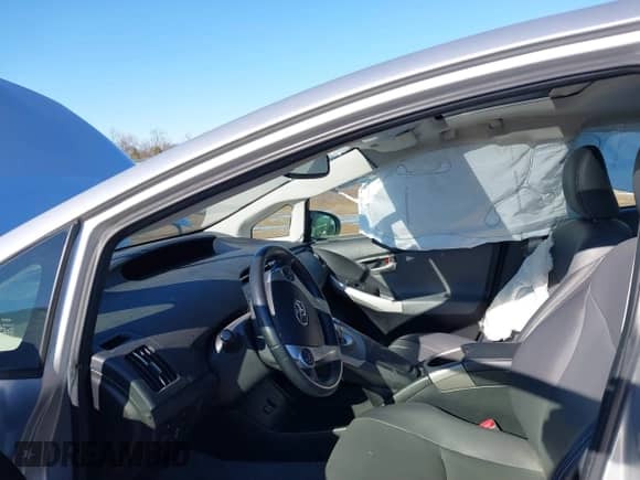 2012 Toyota Prius One with VIN JTDKN3DU8C5465576, listed as a IAAI auction lot 41662792 with 120,319 mi miles and . Bid and sale history available at DreamBid. Image 5.