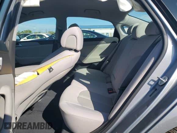 2015 Hyundai Sonata SE with VIN 5NPE24AF4FH187622, listed as a Copart auction lot 84408425 with 90,545 mi miles and Salvage title. Bid and sale history available at DreamBid. Image 10.