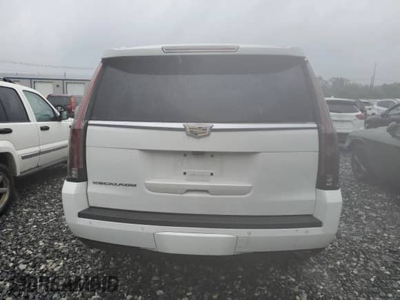 2018 Cadillac Escalade Luxury z VIN 1GYS4BKJ7JR278304, wystawiony jako Copart lot #67045065 z przebiegiem 191 448 mil mil oraz Szkoda całkowita • Salvage title. Historia ofert i sprzedaży dostępna na DreamBid. Obrazek 6.