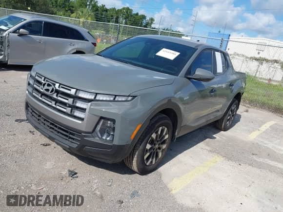 2025 Hyundai Santa Cruz SE with VIN 5NTJA4DE2SH137284, listed as a IAAI auction lot 42445588 with 3,346 mi miles and . Bid and sale history available at DreamBid. Image 18.