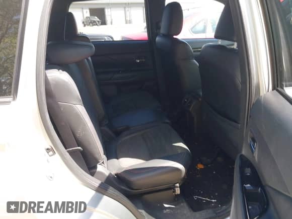 2020 Mitsubishi Outlander SE с VIN JA4AD3A36LZ046820, выставлен на аукционе IAAI как лот 42221057 с пробегом 79 758 миль миль и . История ставок и продаж доступна на DreamBid. Изображение 8.