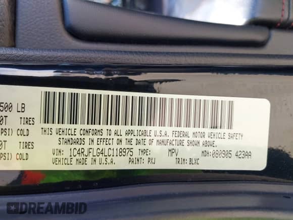 2020 Jeep Grand Cherokee Trailhawk with VIN 1C4RJFLG4LC118975, listed as a IAAI auction lot 41895950 with 106,638 mi miles and . Bid and sale history available at DreamBid. Image 9.