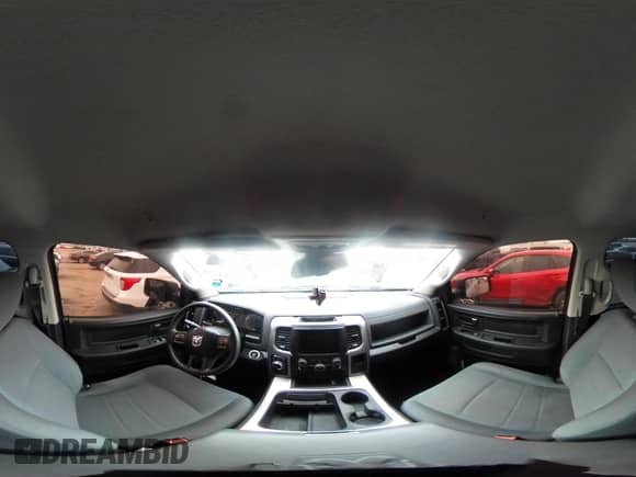 2018 Ram 1500 Express z VIN 3C6RR6KT9JG250686, wystawiony jako IAAI lot #41413614 z przebiegiem 145 051 mil mil oraz . Historia ofert i sprzedaży dostępna na DreamBid. Obrazek 19.