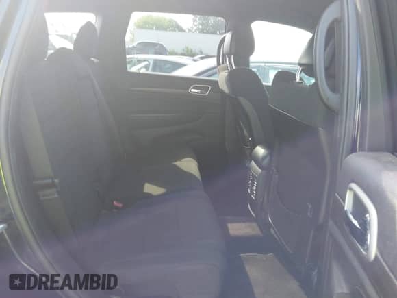 2018 Jeep Grand Cherokee Laredo с VIN 1C4RJFAGXJC333650, выставлен на аукционе IAAI как лот 42438867 с пробегом 117 234 миль миль и . История ставок и продаж доступна на DreamBid. Изображение 8.