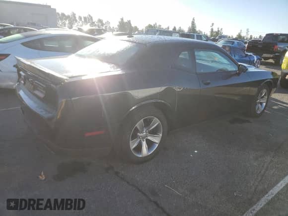 2018 Dodge Challenger SXT с VIN 2C3CDZAGXJH271571, выставлен на аукционе Copart как лот 86409065 с пробегом 45 808 миль миль и Списание • Salvage title. История ставок и продаж доступна на DreamBid. Изображение 3.