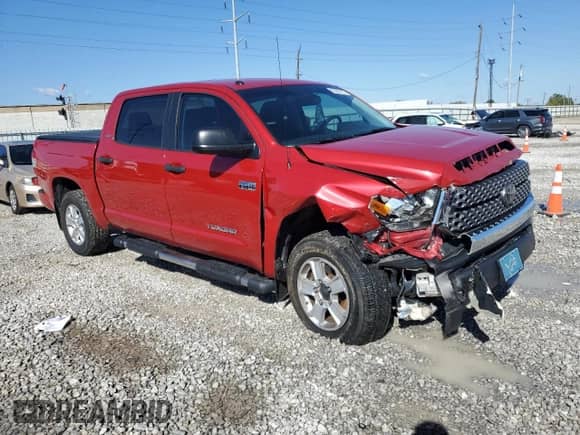 2018 Toyota Tundra SR5 z VIN 5TFDW5F10JX768356, wystawiony jako Copart lot #82286115 z przebiegiem 104 810 mil mil oraz Szkoda całkowita • Salvage title. Historia ofert i sprzedaży dostępna na DreamBid. Obrazek 4.