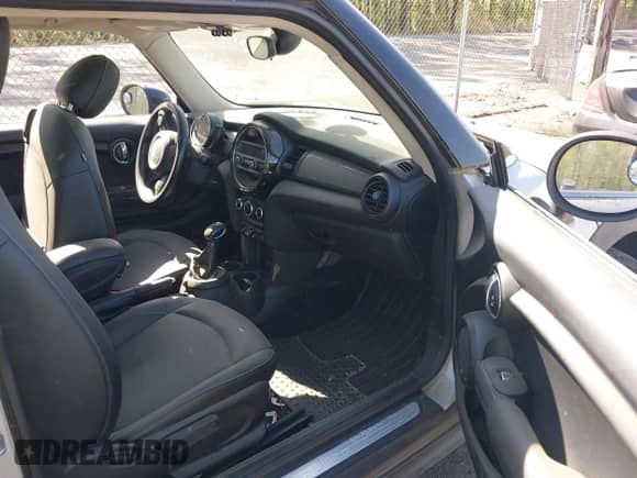 2015 MINI Hardtop with VIN WMWXM5C51F3A57788, listed as a IAAI auction lot 42103399 with 150,000 mi miles and . Bid and sale history available at DreamBid. Image 5.