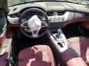 2013 BMW Z4 sDrive28i с VIN WBALL5C57DJ104572, выставлен на аукционе Copart как лот 70354765 с пробегом Не указан миль и Списание • Salvage title. История ставок и продаж доступна на DreamBid. Изображение 8.