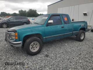 1994 GMC Sierra 1500 with VIN 2GDEK19K1R1544269, listed as a Copart auction lot 52023785 with 279,436 mi miles and Non repairable. Bid and sale history available at DreamBid. Image 1.