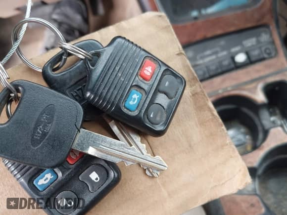 1998 Ford Explorer XLT с VIN 1FMZU35P1WZA69749, выставлен на аукционе IAAI как лот 43401126 с пробегом 223 729 миль миль и . История ставок и продаж доступна на DreamBid. Изображение 11.