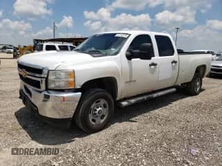 2014 Chevrolet Silverado 2500HD Work Truck z VIN 1GC1CVCG2EF128648, wystawiony jako Copart lot #57732274 z przebiegiem 226 467 mil mil oraz Szkoda całkowita • Salvage title. Historia ofert i sprzedaży dostępna na DreamBid. Obrazek 1.