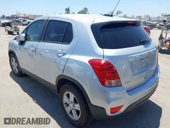 2022 Chevrolet Trax LS с VIN KL7CJKSM5NB542130, выставлен на аукционе IAAI как лот 42304634 с пробегом 43 670 миль миль и . История ставок и продаж доступна на DreamBid. Изображение 3.