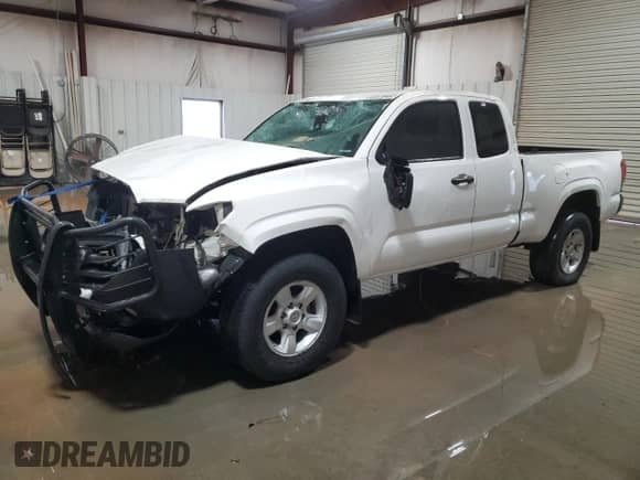 2023 Toyota Tacoma SR z VIN 3TYRX5GN5PT084863, wystawiony jako Copart lot #50896425 z przebiegiem 70 000 mil mil oraz Czysty tytuł • Clean title. Historia ofert i sprzedaży dostępna na DreamBid. Obrazek 1.