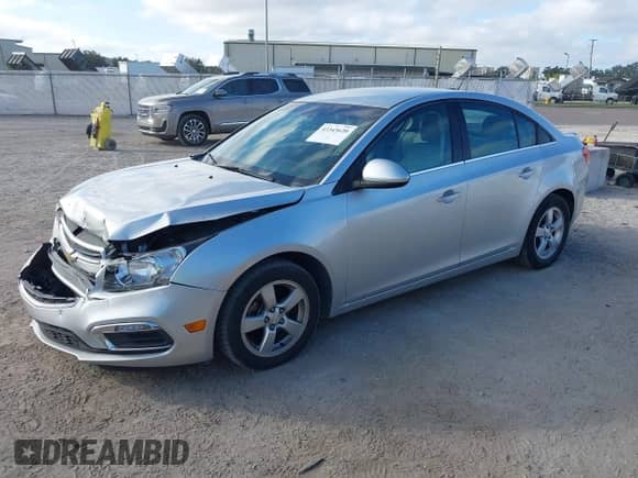 2016 Chevrolet Cruze LT с VIN 1G1PE5SB1G7100520, выставлен на аукционе IAAI как лот 43343620 с пробегом 132 314 миль миль и . История ставок и продаж доступна на DreamBid. Изображение 2.