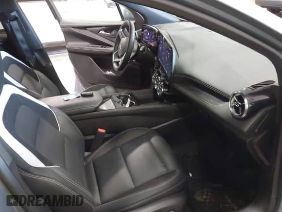 2024 Chevrolet Blazer EV eAWD LT with VIN 3GNKDBRJXRS221784, listed as a IAAI auction lot 42672234 with 9,116 mi miles and . Bid and sale history available at DreamBid. Image 5.