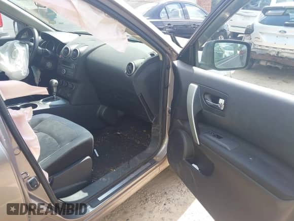 2010 Nissan Rogue SL с VIN JN8AS5MV7AW134265, выставлен на аукционе IAAI как лот 43028210 с пробегом 145 481 миль миль и . История ставок и продаж доступна на DreamBid. Изображение 5.