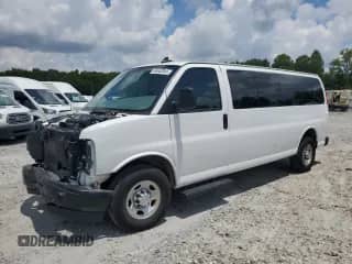 2023 Chevrolet Express Passenger LS с VIN 1GAZGNFP9P1125922, выставлен на аукционе Copart как лот 64642045 с пробегом 41 915 миль миль и Списание • Salvage title. История ставок и продаж доступна на DreamBid. Изображение 1.