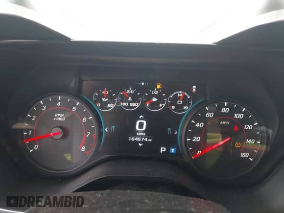 2016 Chevrolet Camaro 2LT z VIN 1G1FD3DS0G0183561, wystawiony jako IAAI lot #43062386 z przebiegiem 164 574 mil mil oraz . Historia ofert i sprzedaży dostępna na DreamBid. Obrazek 7.