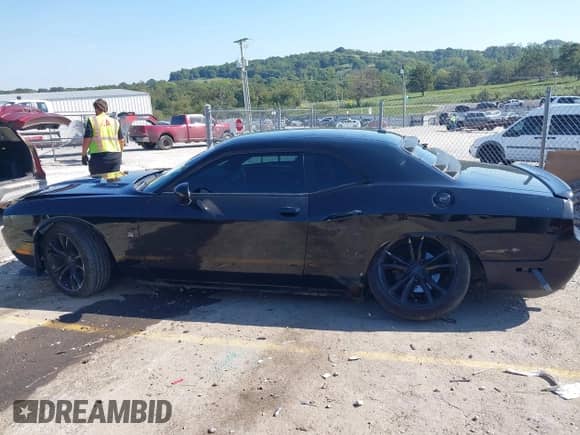 2012 Dodge Challenger R/T Plus with VIN 2C3CDYBTXCH137653, listed as a IAAI auction lot 43370417 with Not provided miles and . Bid and sale history available at DreamBid. Image 15.