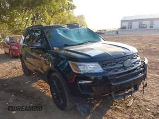 2018 Ford Explorer XLT с VIN 1FM5K7D89JGC38989, выставлен на аукционе IAAI как лот 43245513 с пробегом 145 147 миль миль и . История ставок и продаж доступна на DreamBid. Изображение 1.