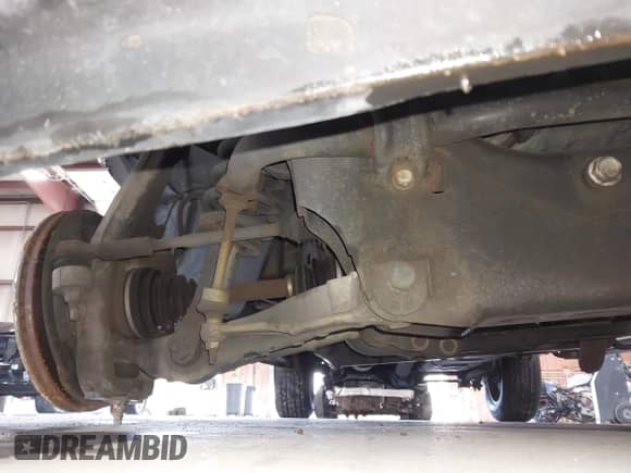 2014 Ram 1500 Express z VIN 1C6RR7FTXES469073, wystawiony jako IAAI lot #43109122 z przebiegiem 164 219 mil mil oraz . Historia ofert i sprzedaży dostępna na DreamBid. Obrazek 17.