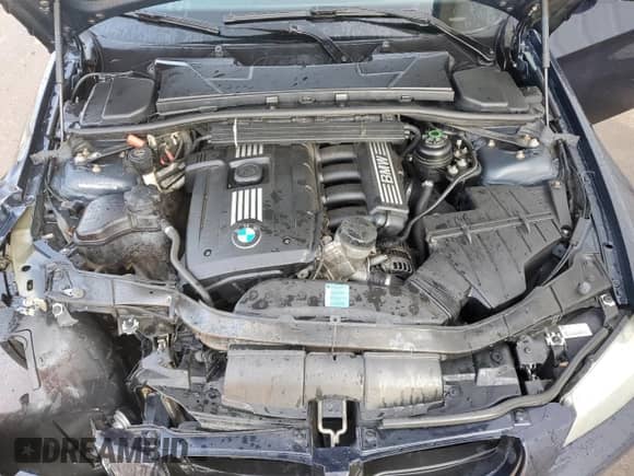 2010 BMW 3 Series 323i с VIN WBAPG7C5XAA794413, выставлен на аукционе Copart как лот 80821145 с пробегом 259 630 миль миль и Списание • Salvage title. История ставок и продаж доступна на DreamBid. Изображение 11.