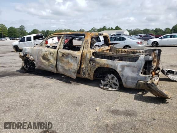 2022 Ram 1500 Limited z VIN 1C6RREHT0NN329341, wystawiony jako Copart lot #59940523 z przebiegiem Nie podano mil oraz Szkoda całkowita • Salvage title. Historia ofert i sprzedaży dostępna na DreamBid. Obrazek 2.