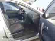 2008 Nissan Rogue S with VIN JN8AS58T68W301590, listed as a IAAI auction lot 43015305 with 124,692 mi miles and . Bid and sale history available at DreamBid. Image 5.