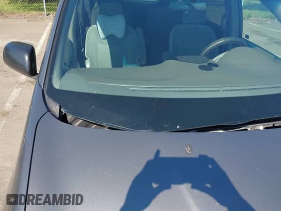 2005 Toyota Sienna CE with VIN 5TDZA23C75S356391, listed as a IAAI auction lot 43358061 with 301,286 mi miles and . Bid and sale history available at DreamBid. Image 14.