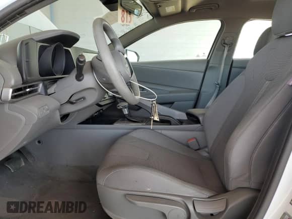 2021 Hyundai Elantra SE z VIN 5NPLL4AG2MH013929, wystawiony jako Copart lot #68394275 z przebiegiem 76 884 mil mil oraz Szkoda całkowita • Salvage title. Historia ofert i sprzedaży dostępna na DreamBid. Obrazek 7.