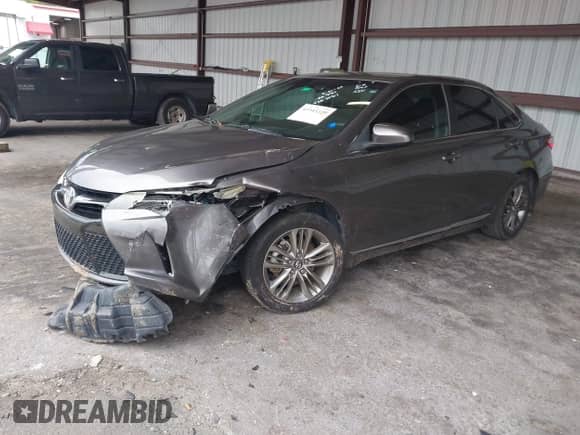 2017 Toyota Camry SE with VIN 4T1BF1FK1HU714967, listed as a IAAI auction lot 43343229 with 199,581 mi miles and . Bid and sale history available at DreamBid. Image 2.