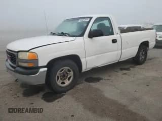1999 GMC Sierra 1500 SL z VIN 1GTEC14V0XE515294, wystawiony jako Copart lot #83697634 z przebiegiem Nie podano mil oraz Szkoda całkowita • Salvage title. Historia ofert i sprzedaży dostępna na DreamBid. Obrazek 1.