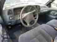 1995 Chevrolet Silverado 2500 с VIN 1GCGK29F0SE191453, выставлен на аукционе Copart как лот 70738085 с пробегом 192 263 миль миль и Списание • Salvage title. История ставок и продаж доступна на DreamBid. Изображение 8.
