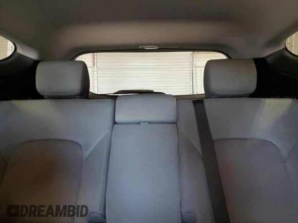 2017 Hyundai Santa Fe 2.4L z VIN 5NMZUDLB0HH012693, wystawiony jako Copart lot #85827455 z przebiegiem 139 188 mil mil oraz Szkoda całkowita • Salvage title. Historia ofert i sprzedaży dostępna na DreamBid. Obrazek 10.