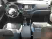 2017 Hyundai Tucson Sport с VIN KM8J33A23HU411678, выставлен на аукционе Copart как лот 81098175 с пробегом 109 919 миль миль и Списание • Salvage title. История ставок и продаж доступна на DreamBid. Изображение 8.