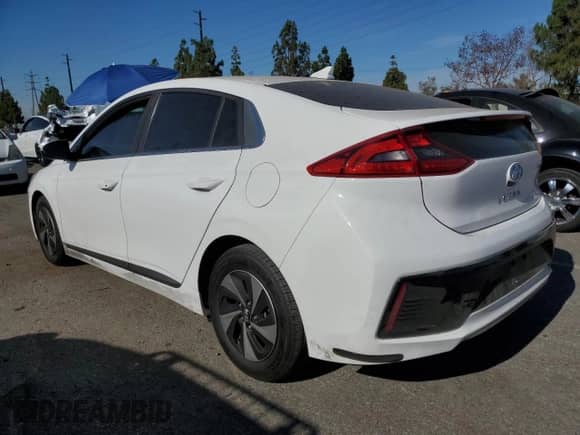 2017 Hyundai Ioniq SEL с VIN KMHC75LC3HU019055, выставлен на аукционе Copart как лот 62741005 с пробегом 123 600 миль миль и Списание • Salvage title. История ставок и продаж доступна на DreamBid. Изображение 2.