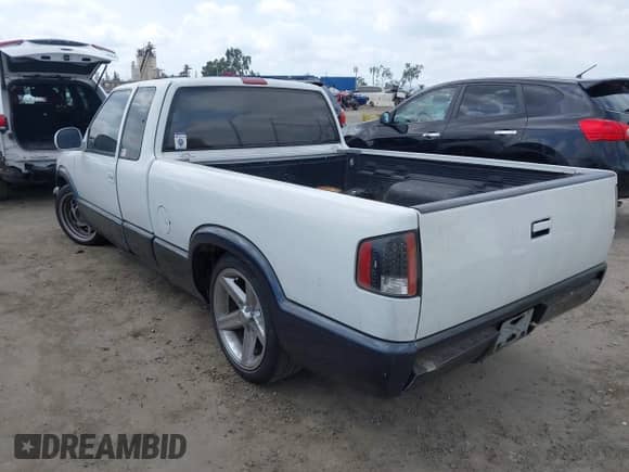 1998 Chevrolet S-10 LS с VIN 1GCCS19X6W8222517, выставлен на аукционе IAAI как лот 43210134 с пробегом 134 045 миль миль и . История ставок и продаж доступна на DreamBid. Изображение 3.