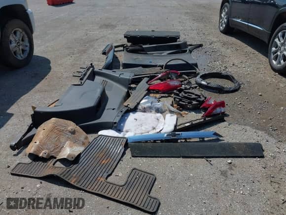 2019 Chevrolet Traverse Premier с VIN 1GNERKKW8KJ132968, выставлен на аукционе IAAI как лот 43165318 с пробегом 145 261 миль миль и . История ставок и продаж доступна на DreamBid. Изображение 12.