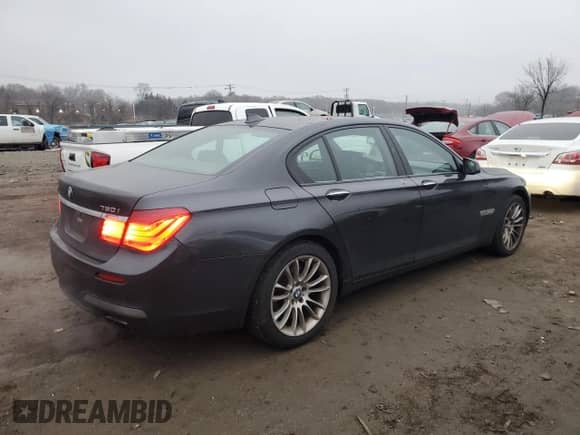 2010 BMW 7 Series 750i xDrive z VIN WBAKC6C58ACL67686, wystawiony jako Copart lot #84258524 z przebiegiem 117 057 mil mil oraz Szkoda całkowita • Salvage title. Historia ofert i sprzedaży dostępna na DreamBid. Obrazek 3.