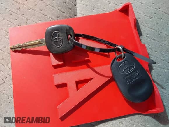 2017 Toyota Sienna LE with VIN 5TDJZ3DC8HS151404, listed as a IAAI auction lot 42977336 with Not provided miles and . Bid and sale history available at DreamBid. Image 11.