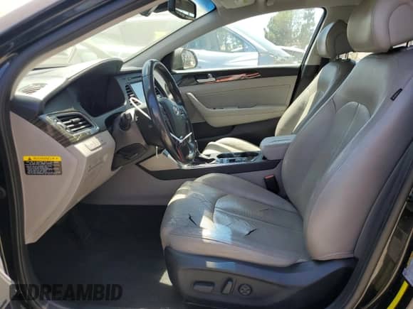 2017 Hyundai Sonata Limited with VIN KMHE54L23HA074719, listed as a Copart auction lot 65992205 with 170,386 mi miles and Salvage title. Bid and sale history available at DreamBid. Image 7.