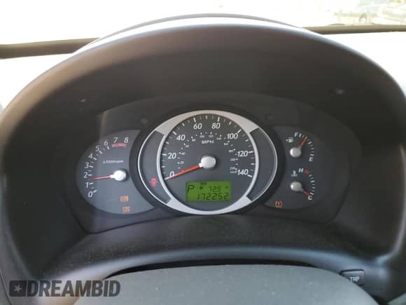 2008 Hyundai Tucson SE с VIN KM8JN72D78U866079, выставлен на аукционе Copart как лот 71360015 с пробегом 172 252 миль миль и Списание • Salvage title. История ставок и продаж доступна на DreamBid. Изображение 9.