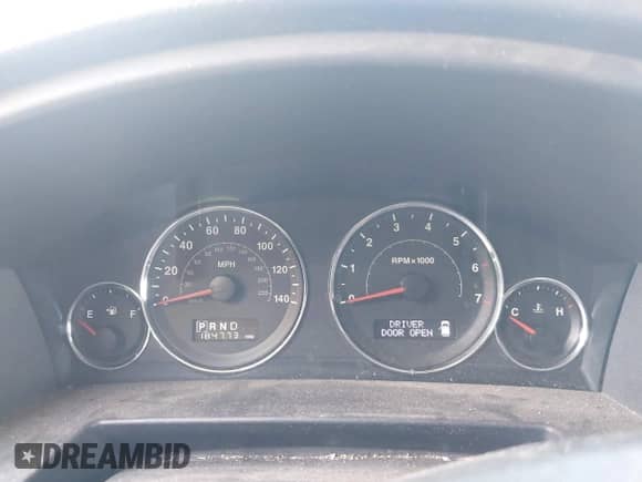 2010 Jeep Commander Sport с VIN 1J4RG4GK6AC112734, выставлен на аукционе IAAI как лот 42650351 с пробегом 184 773 миль миль и . История ставок и продаж доступна на DreamBid. Изображение 7.