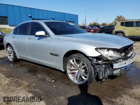 2010 BMW 7 Series 750i xDrive with VIN WBAKC6C59AC393858, listed as a Copart auction lot 76715714 with 141,547 mi miles and Clean title. Bid and sale history available at DreamBid. Image 4.