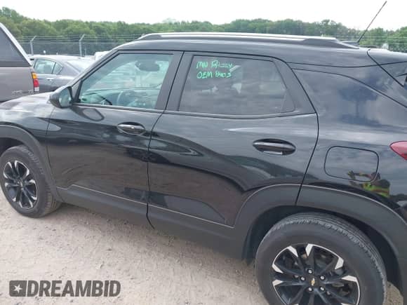 2022 Chevrolet TrailBlazer LT с VIN KL79MRSL6NB104914, выставлен на аукционе IAAI как лот 42462945 с пробегом 29 193 миль миль и . История ставок и продаж доступна на DreamBid. Изображение 14.