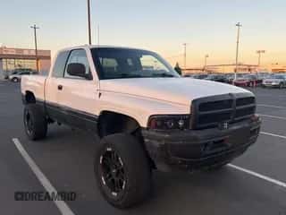 2001 Dodge 1500 с VIN 3B7HF13Z31M517146, выставлен на аукционе Copart как лот 78106704 с пробегом 145 031 миль миль и Чистый • Clean title. История ставок и продаж доступна на DreamBid. Изображение 1.
