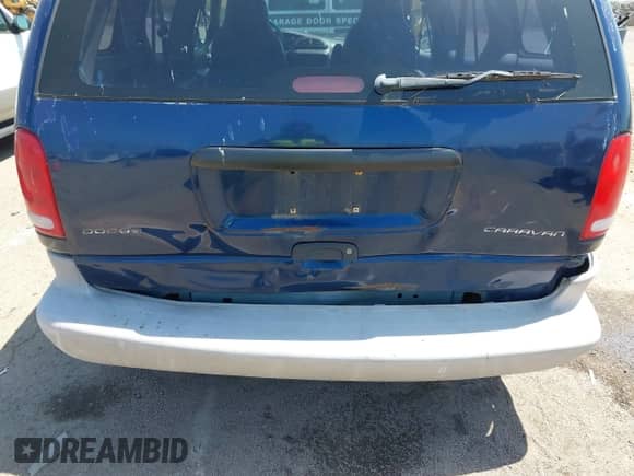 2000 Dodge Caravan with VIN 2B4FP25B0YR657309, listed as a IAAI auction lot 42200022 with Not provided miles and . Bid and sale history available at DreamBid. Image 6.